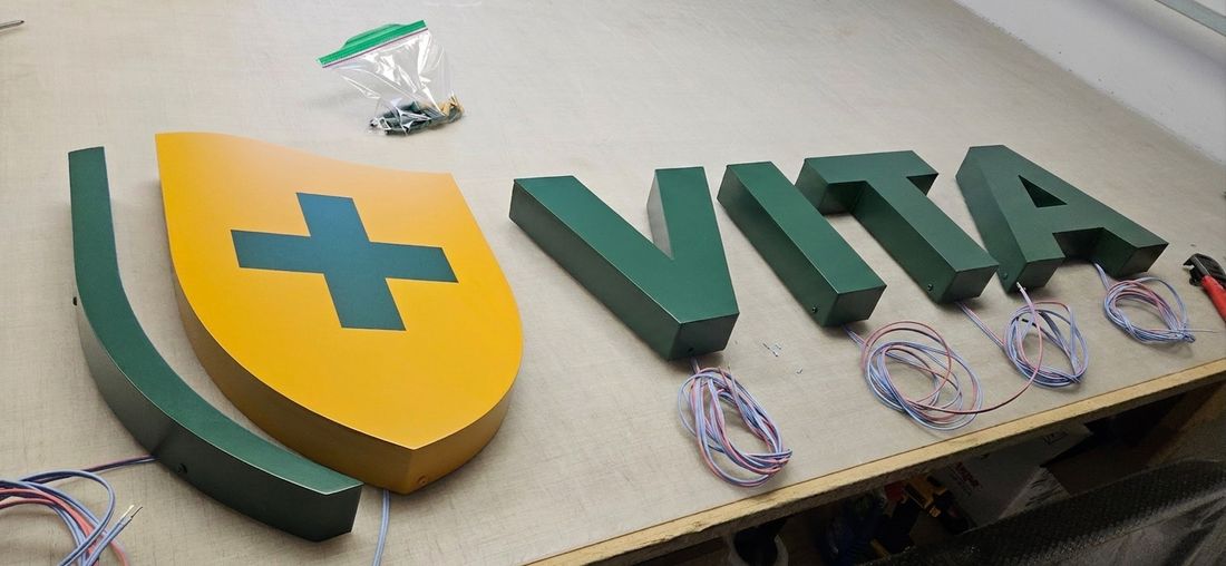 Lettres 3D rétroéclairées avec écusson