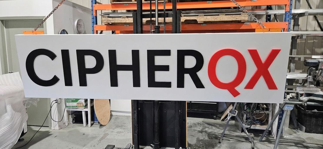Enseigne non lumineuse à lettres 3D